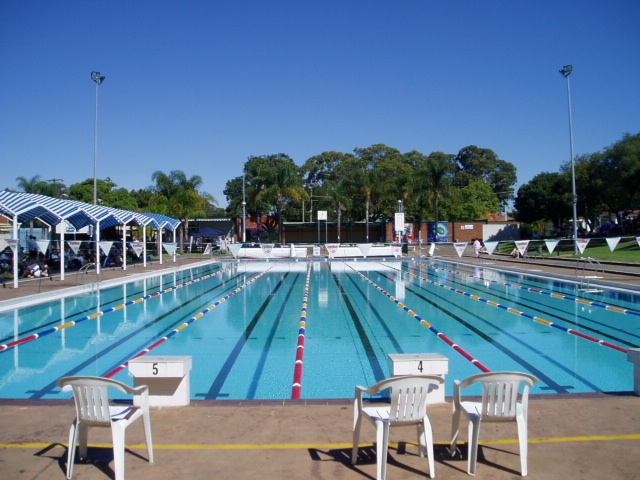 Wentworthville pool, enjoy it while its there...
