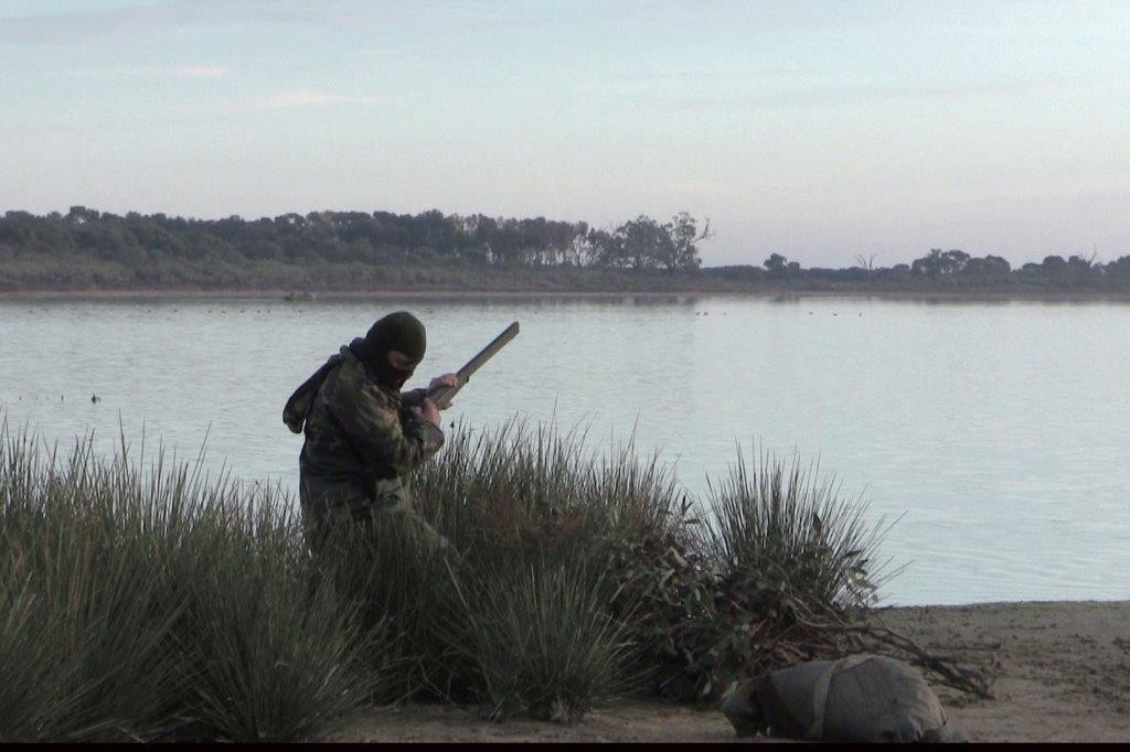 Apparently No Threat - A Victorian hunter that doesn't want you to take your kids to feed the ducks